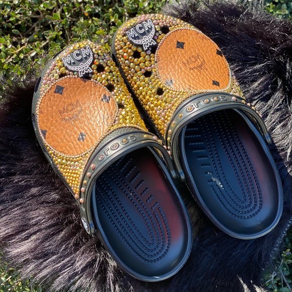 Custom crocs 🔥🔥 - Picture 2 of 4